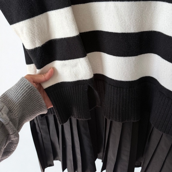 Striped Knit Sweater Dress w/ Pleated Skirt Hem – Black & White, Womens M/L - Picture 4 of 6